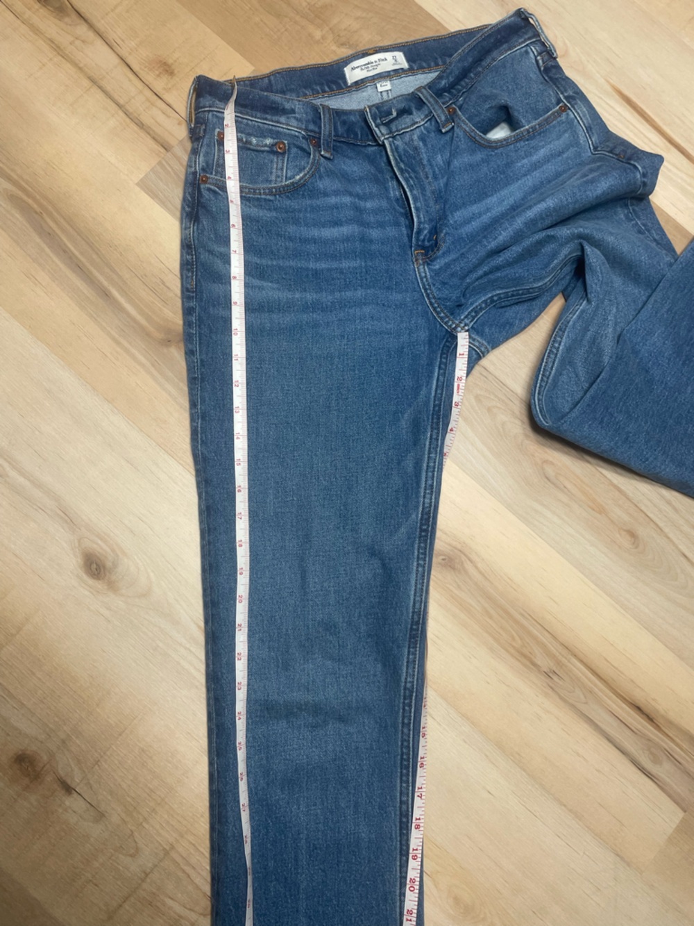 Abercrombie Curve Love 90s Straight Jeans 27  Raw Hem Mid Rise - Picture 5 of 8